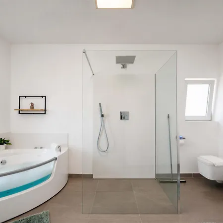 Yello Homes - Dream Loft - Jacquzzi - Bis Zu 10 Gaeste Appartamento