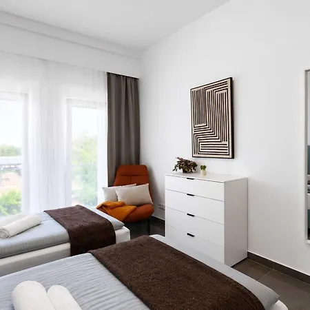 Yello Homes - Dream Loft - Jacquzzi - Bis Zu 10 Gaeste *